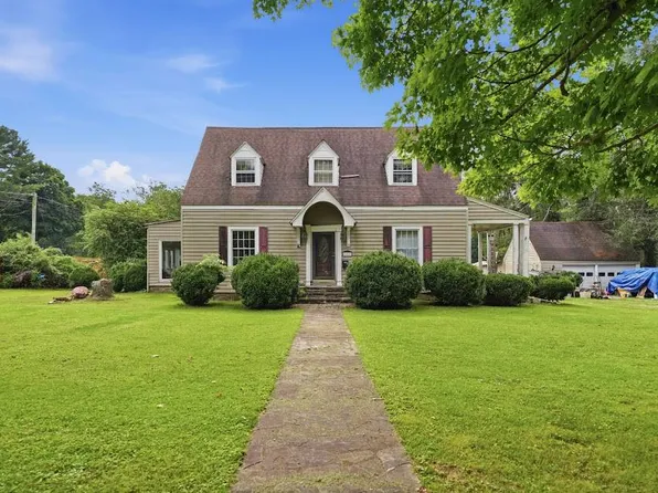 252 N Church St, Mountain City, TN 37683