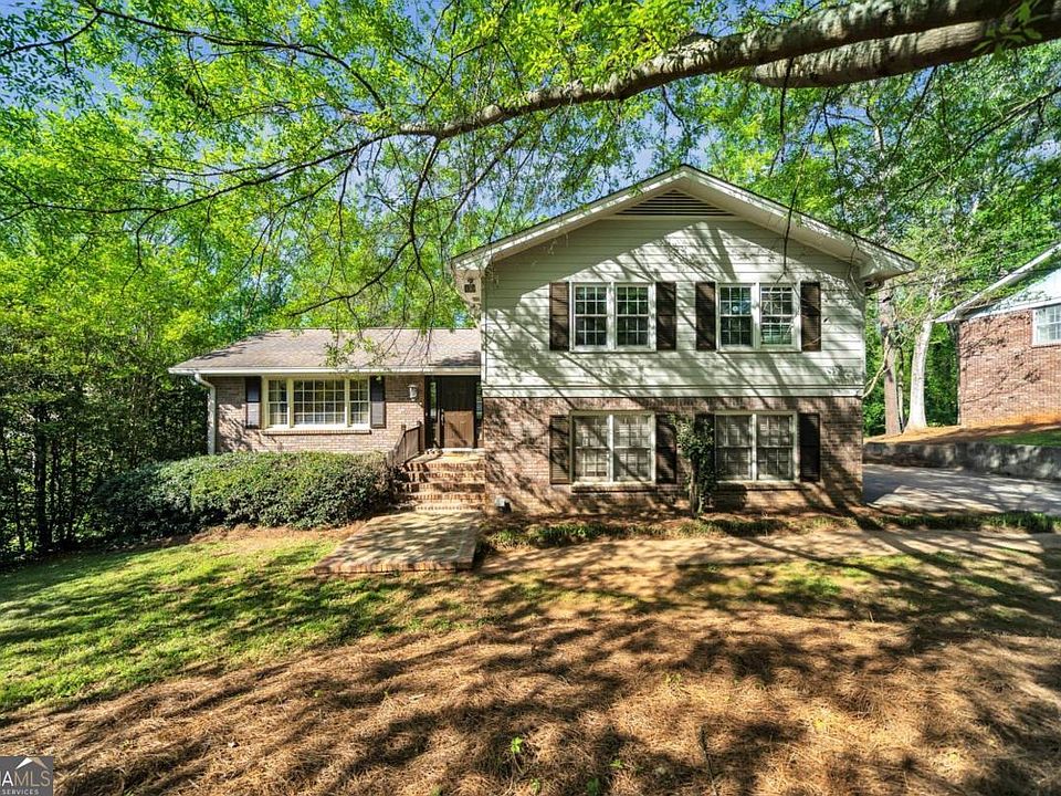 1st image of 889 Bradford Ct SW