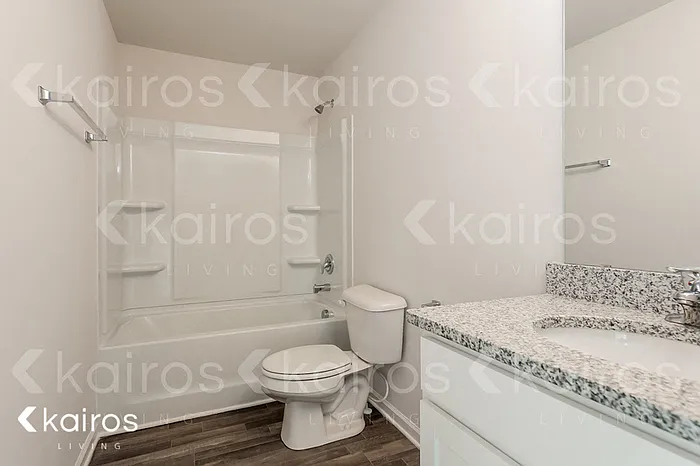 814 Vistamount Path — Photo 12