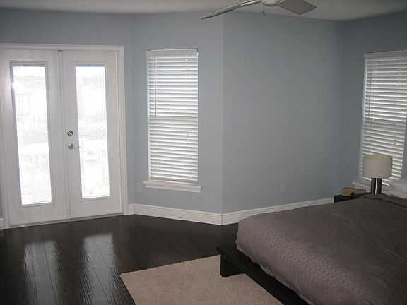5th image of 673 Lake Harbor Cir