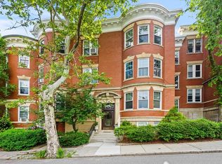 231 Rawson Rd APT 4, Brookline, MA 02445