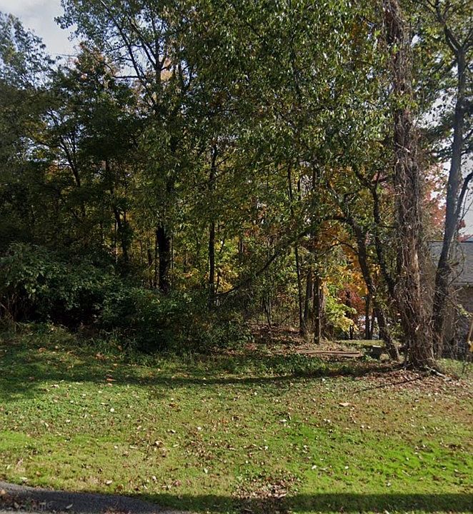 1st image of 306 Cyprus Ln