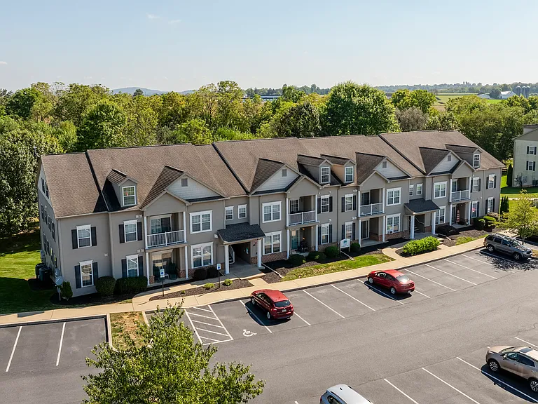 Newport Commons — Photo 44