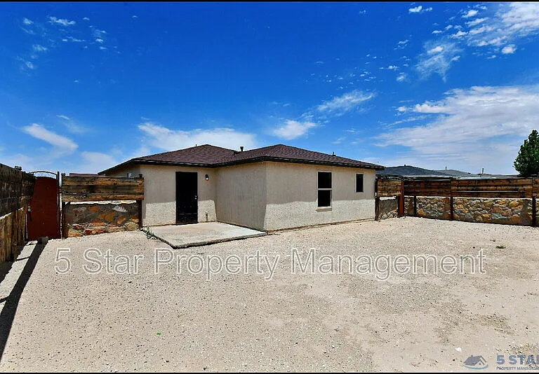 916 Villa Seca Dr — Photo 38