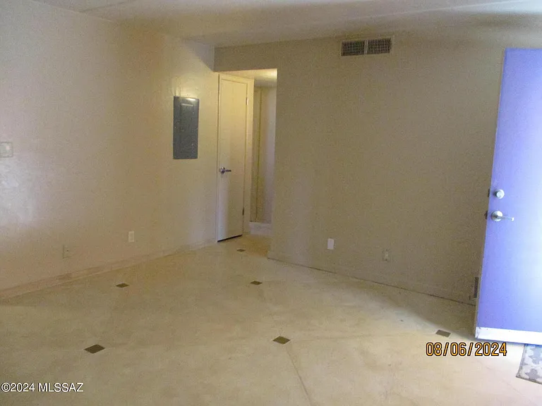 55 N Cherry Ave #117 — Photo 7