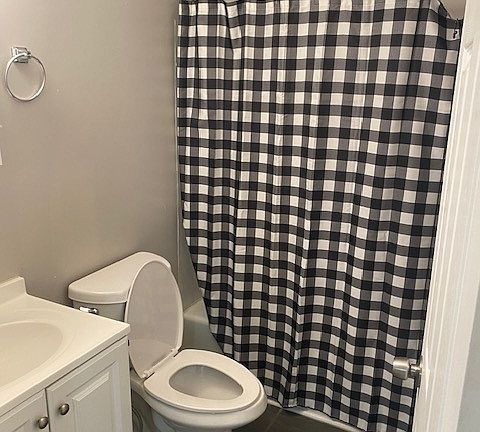 4th image of 1824 Augusta Dr APT 3
