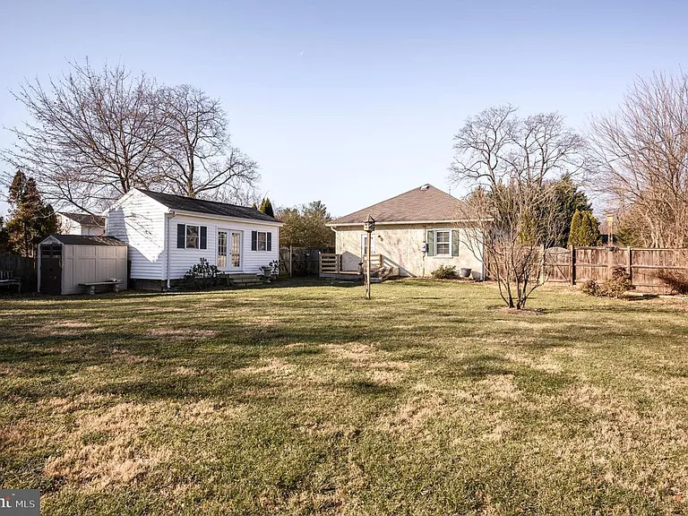 16 Fairview St NW — Photo 4