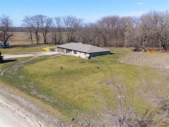 2nd image of 2419 Wilson Dr