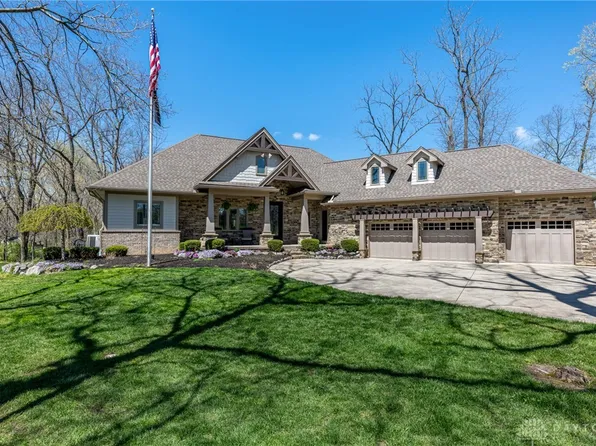 345 Wood Ridge Blvd, Xenia, OH 45385