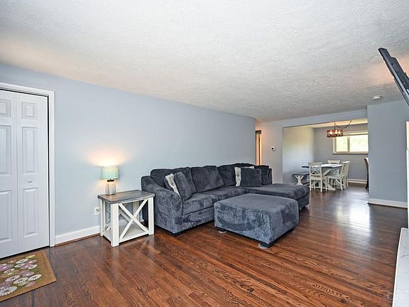 5th image of 6988 Dimmick Rd