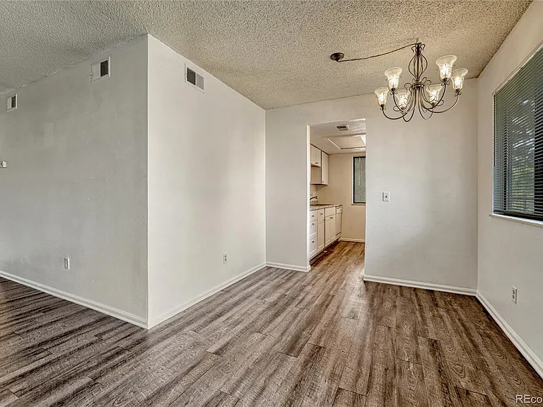 491 S Kalispell Way #101 — Photo 9
