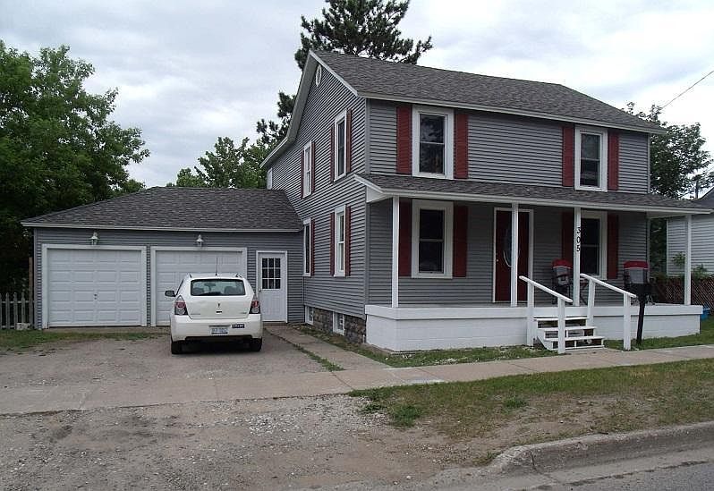 1st image of 305 Ionia St