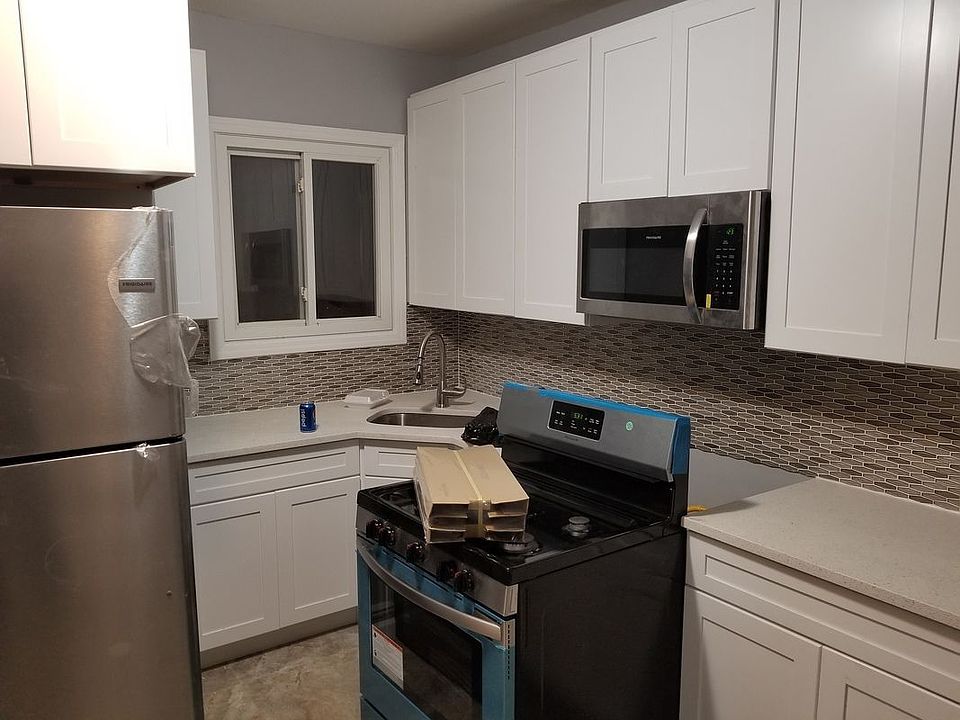 1st image of 11541 Sutphin Blvd #2
