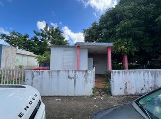 7 Cd Urb Puerto Nuevo, San Juan, PR 00920