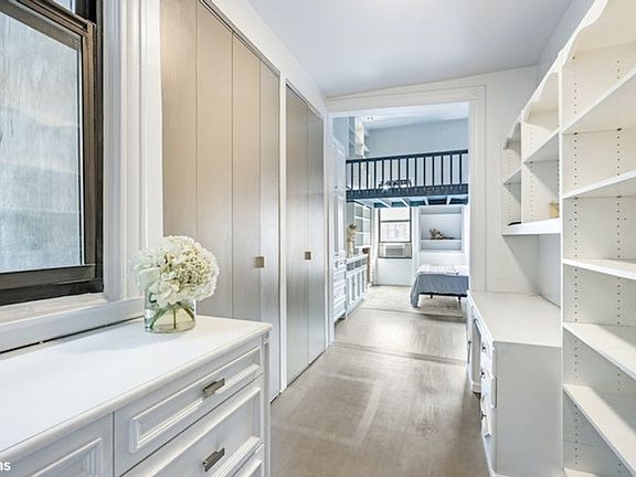 5th image of 490 Amsterdam Ave APT 5N
