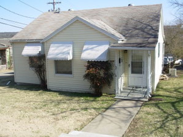 116 S 4th St