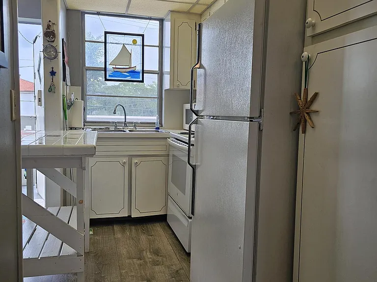 17 S Lakeside Dr #4 — Photo 7