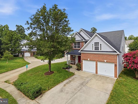 5th image of 3738 Freehill Ln