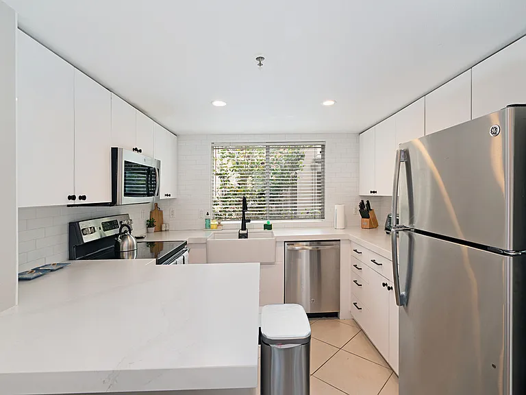 1270 Cleveland Ave #215 — Photo 4