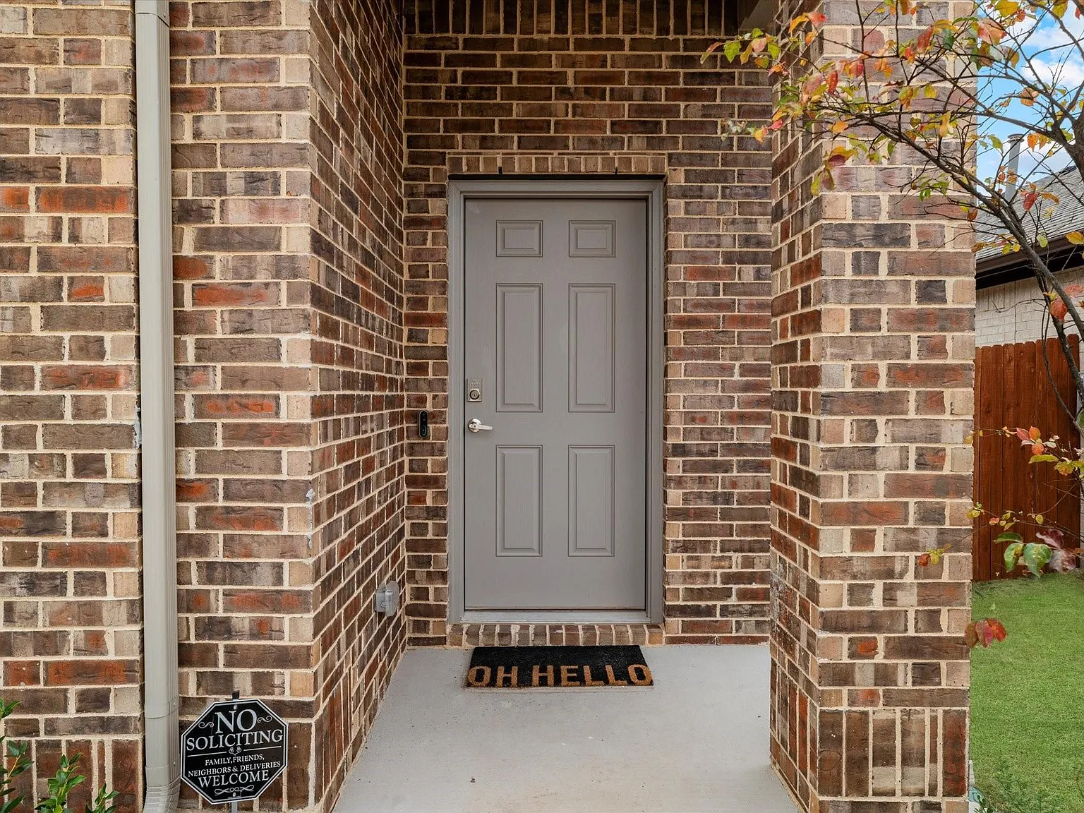 3 bed, 2053 sqft, $2,450 — Photo 3