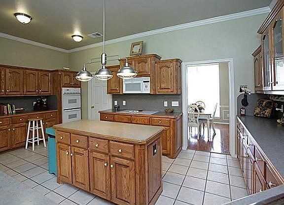 4th image of 760 Lake Vista Ln