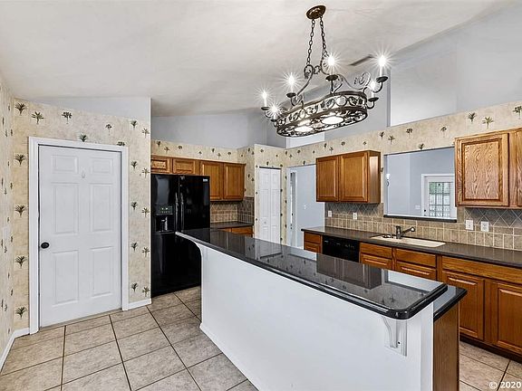 3rd image of 5920 NW 38th Ter