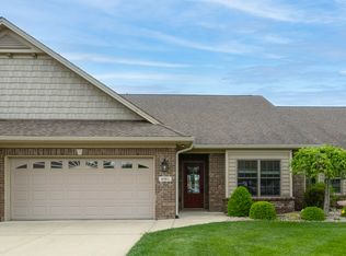 4061 Melbourne Dr, Columbus, IN 47203
