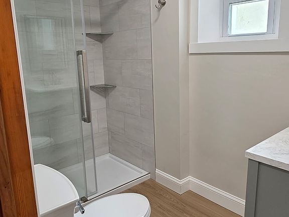 5th image of 4481 Fleming St