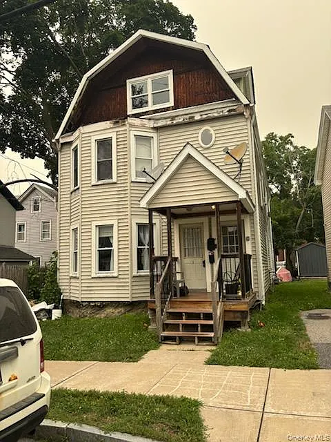 64 Maple St