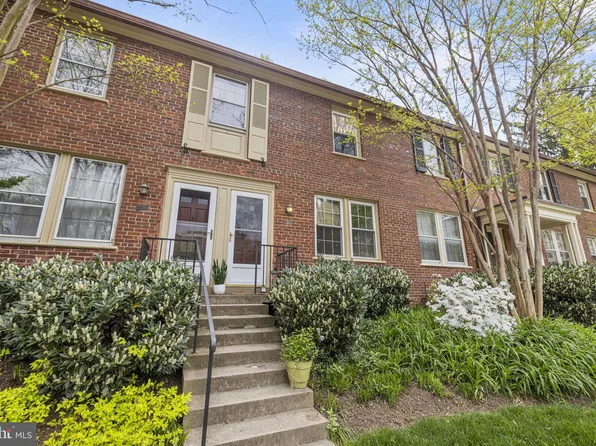 1030 S Barton St Unit 275, Arlington, VA 22204