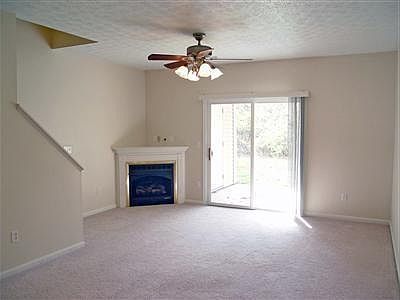 LIVING ROOM OPEN GREAT ROOM CONCEPT W FIREPLACE 9 FT CEILINGS