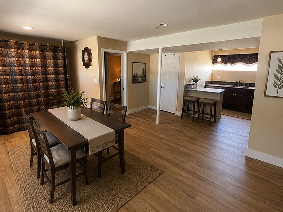 5th image of 2648 E Manor Dr