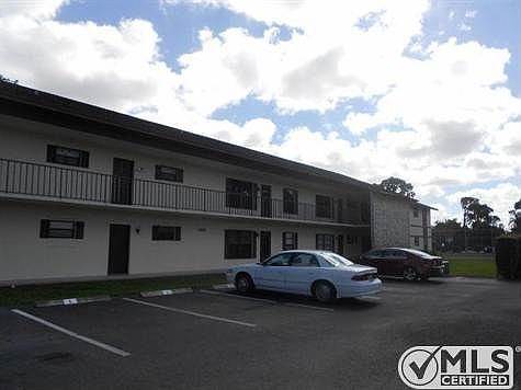 2nd image of 5894 Longbow Ln APT 5