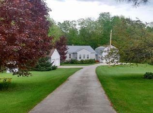 231 Ridge Rd, Monmouth, ME 04259