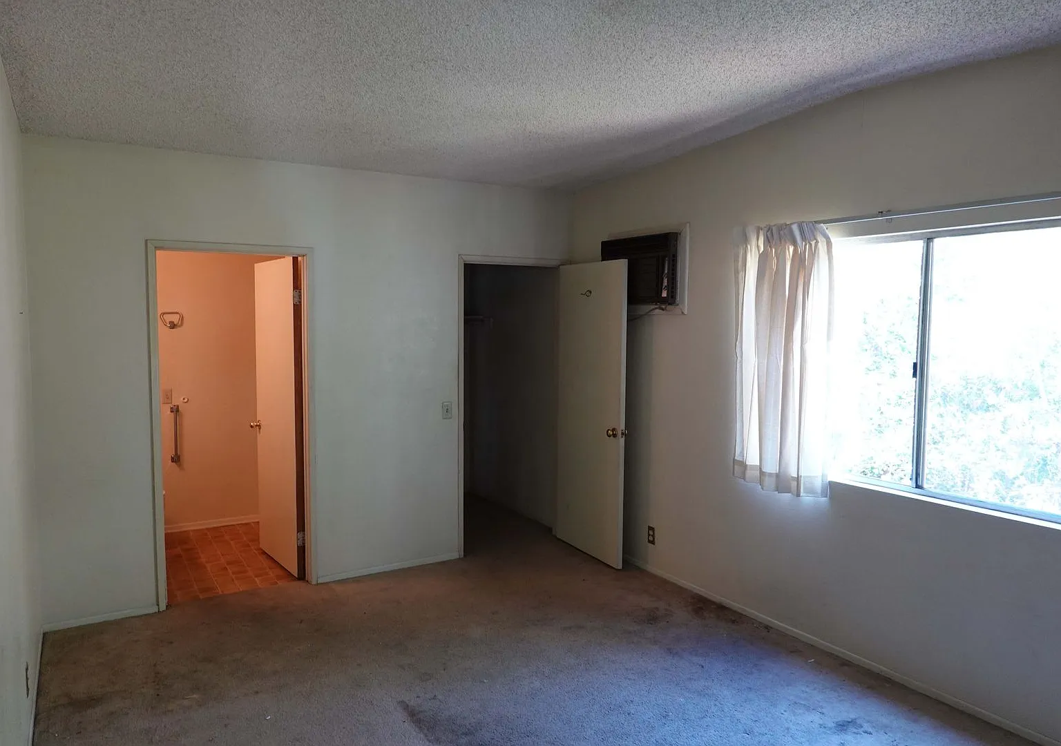 Ellenwood Drive — Photo 4