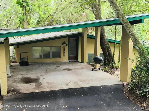 6985 Dawn Ln, Weeki Wachee, FL 34607