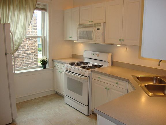 4th image of 850 Washington Blvd APT 3