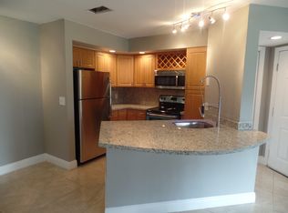 3350 Pinewalk Dr N APT 1415, Pompano Beach, FL 33063