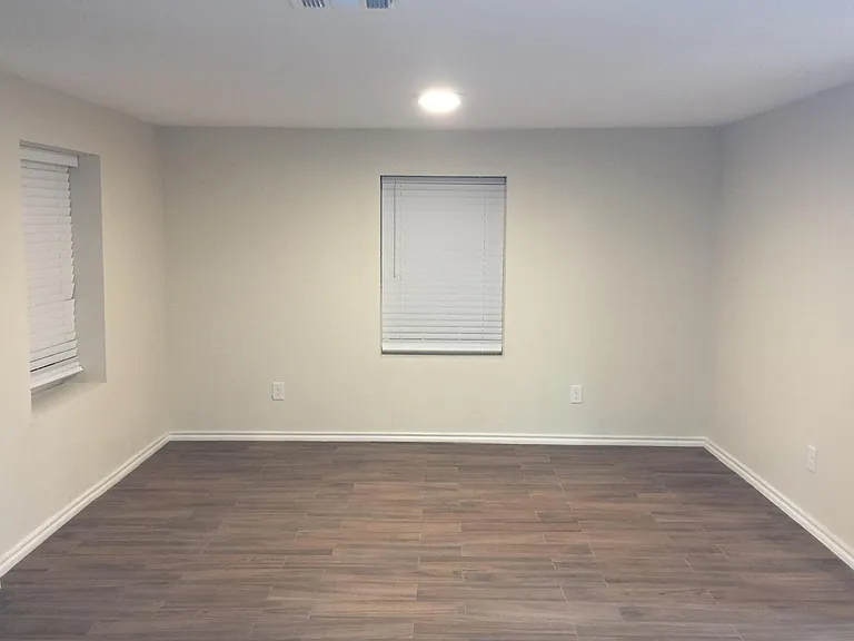 7309 Malta Dr — Photo 11