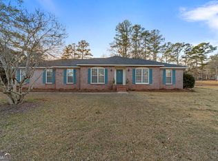 211 Woodfield Cir, Lagrange, GA 30240