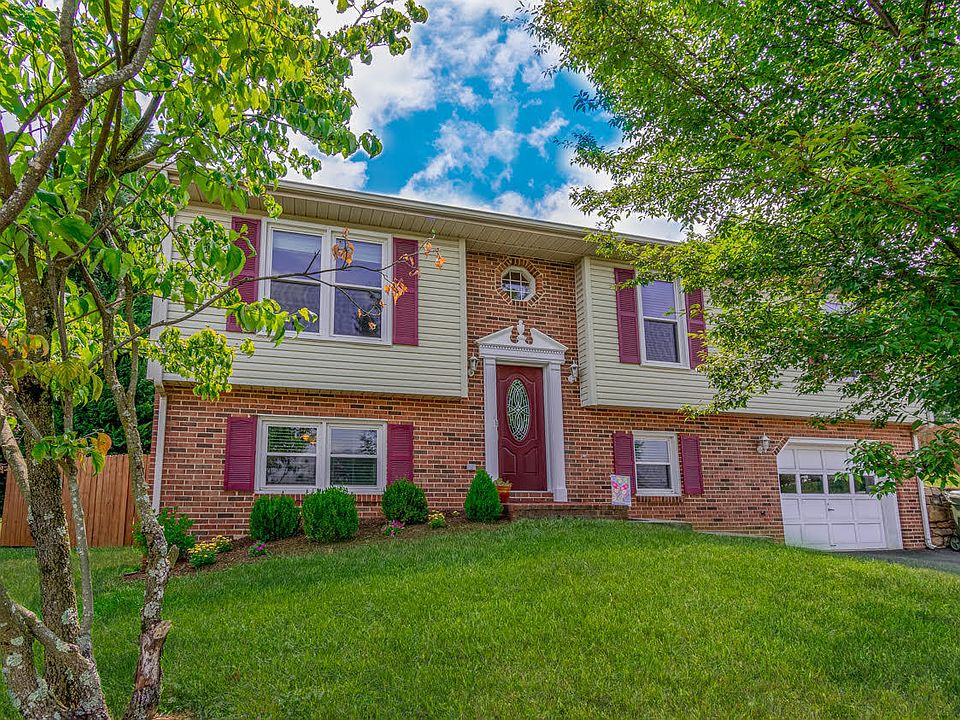 935 Glenmore Dr, Salem, VA 24153 Zillow