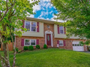 935 Glenmore Dr, Salem, VA 24153