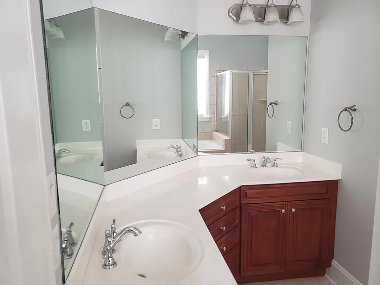 5430 Old Haven Ct — Photo 14
