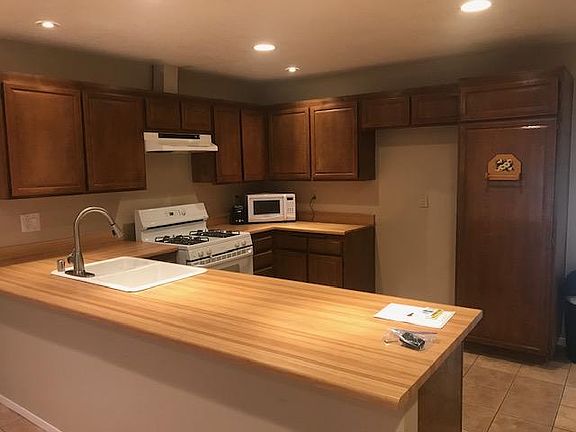 5th image of 2204 Crespi Ln