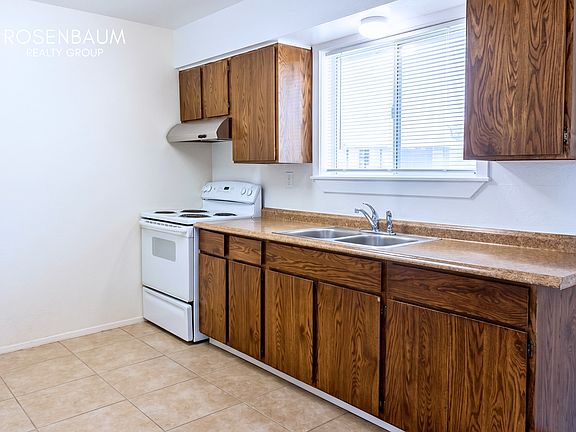3rd image of 3100 N Truwood Dr APT A