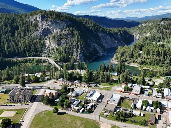 LOT 11 E 5th Ave, Metaline Falls, WA 99153