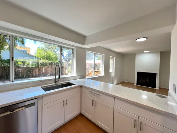 204 Hubbard St, Santa Cruz, CA 95060