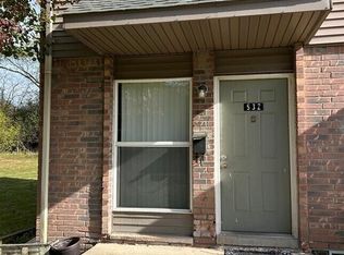 532 Villa Dr, Ypsilanti, MI 48198