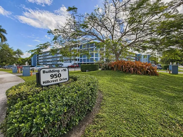 950 Hillcrest Dr, Hollywood, FL