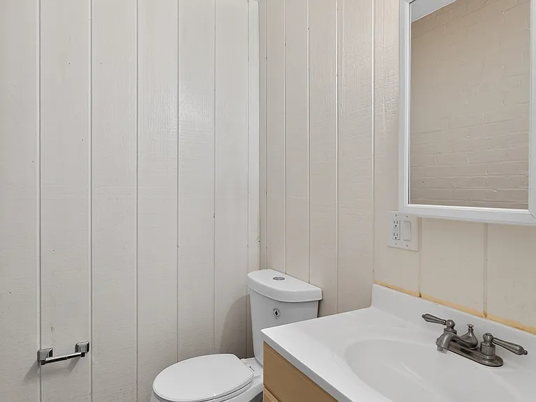 3636 W 8th St #2 — Photo 7